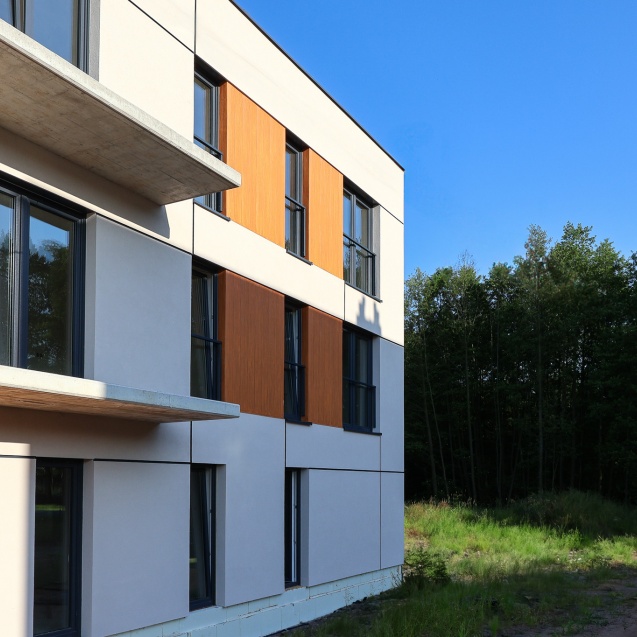 Widok od południa Kaskada Kompleks VIII