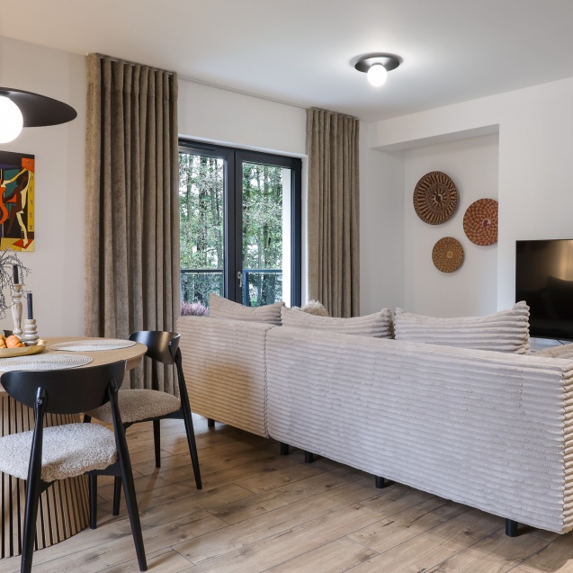 Wykończone wnętrze mieszkania M4 74m2 - część salonowo - jadalna