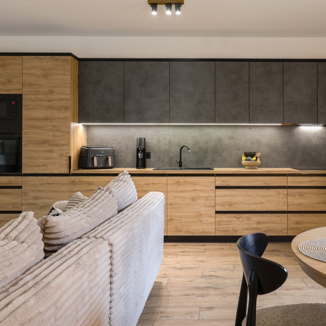 Wykończone wnętrze mieszkania M4 74m2 - część salonowo - kuchenna